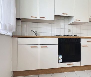 Appartement te huur in Laken voor € 920 met 2 slaapkamers - Foto 2