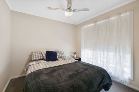 3 BEDROOM HOME WITH SIDE ACCESS AVAILABLE - Photo 4