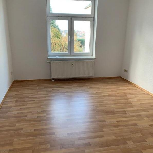 Erdgeschosswohnung mit Einbauküche - Photo 1