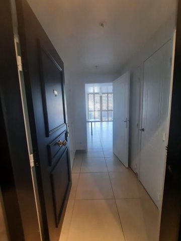 Location Appartement 40m² LYON 2ème - Photo 3