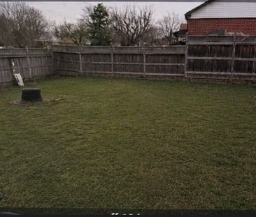 For Lease - 38 Kawartha Avenue Unit# Main, Oshawa, Ontario - Photo 5