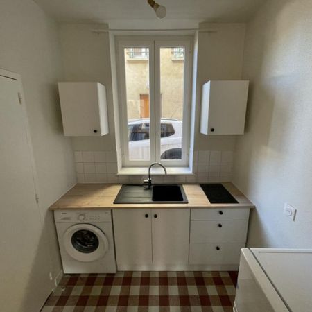 STUDIO A LOUER A ROANNE - CENTRE VILLE - Photo 3