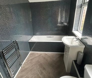 3 bedroom maisonette to rent - Photo 3