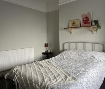6 bedroom terraced house to rent - Photo 6