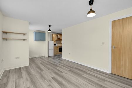 1 bedroom apartment to rent - Photo 2