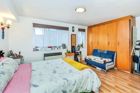 Badger Close, Feltham, TW13 7HA - Photo 2