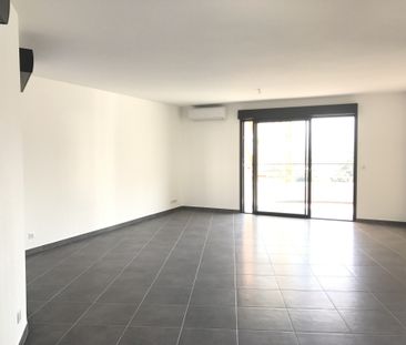 Location Appartement 3 pièces 83m² BASTIA 20600 - Photo 3
