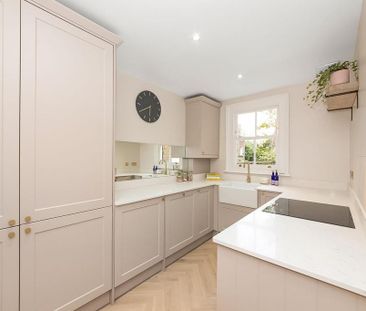 2 bedroom ground floor flat to rent - Photo 5