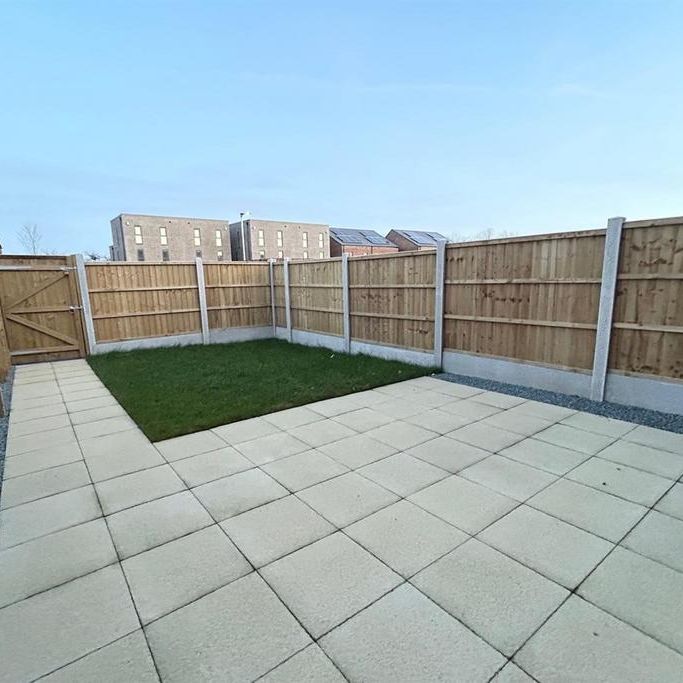 2 bedroom terraced house to rent - Photo 1