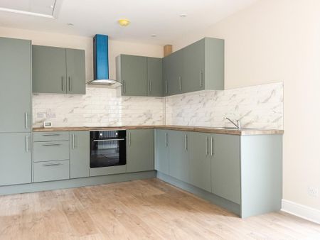 2 bedroom flat to rent - Photo 2