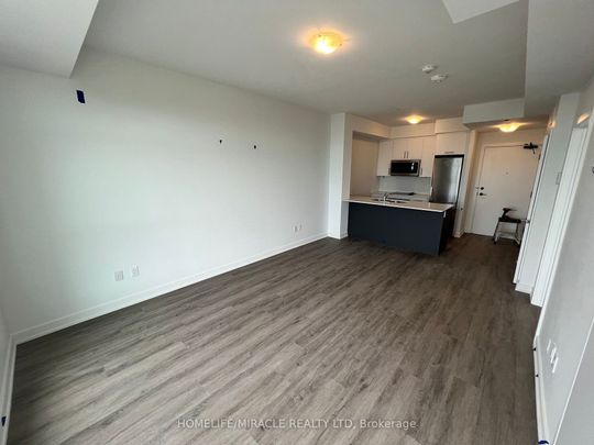 For Lease - 600 North Service Road Unit# 510, Hamilton, Ontario - Photo 1