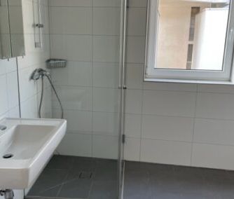 Moderne, hochwertig ausgestattete 2 Zimmer Wohnung mit Balkon und P... - Photo 5