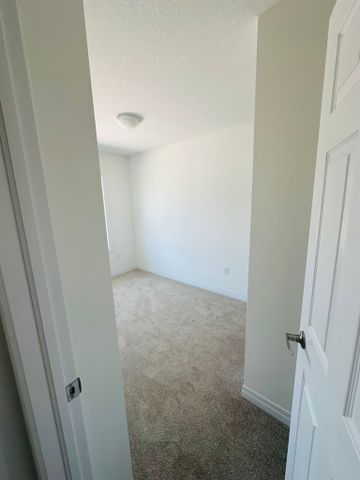 For Lease - 59 LILAC Lane, Thorold, Ontario - Photo 2