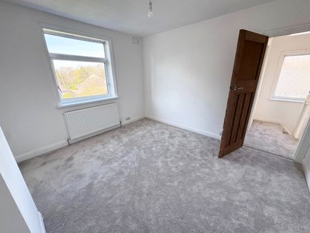 3 Bed Semi-Detached House, Boston Castle Grove, S60 - Photo 3