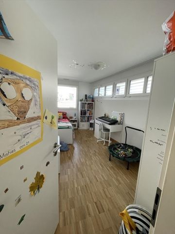 Apartment - Photo 2