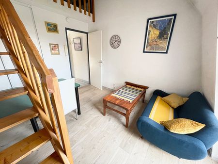 Location Appartement 1 pièce 24m² - Photo 2