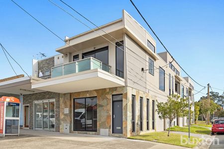 2 STOREY TWO BEDROOM TOWNHOUSE - Photo 5