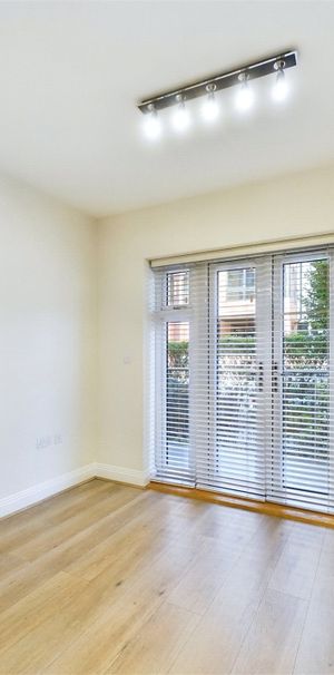Bridge Avenue, Berkshire Bridge Avenue, Berkshire - Photo 1