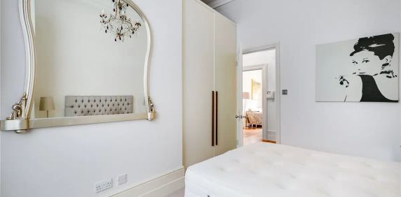 1 bedroom flat in South Kensington - Photo 2