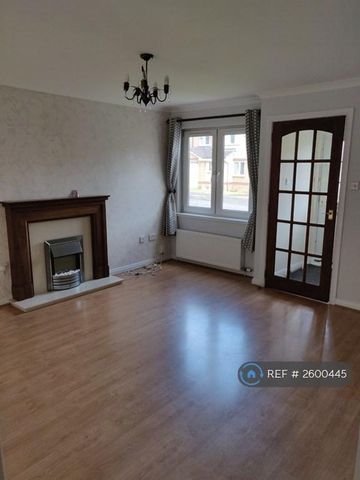 4 bedroom detached house to rent - Photo 2