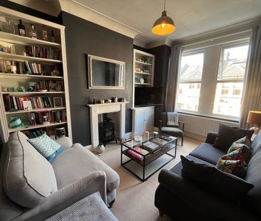 2 Bed Maisonette, Glasford St, SW17 - Photo 2
