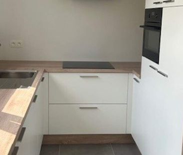 Penthouse te huur in Lanaken voor € 780 met 1 slaapkamer - Photo 3