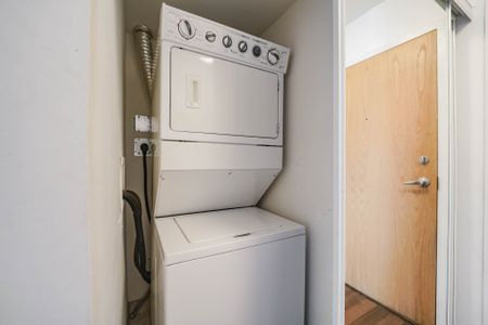 For Lease - 38 Joe Shuster Way Unit# 1611, Toronto, Ontario - Photo 4