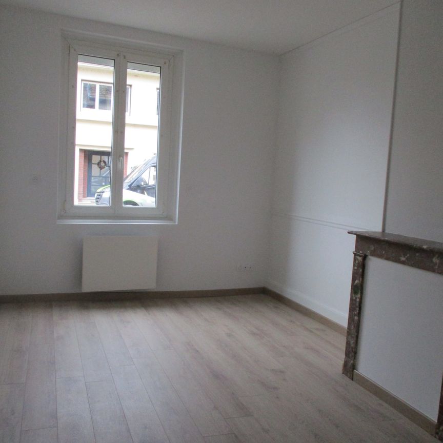 MONTHOIS, une maison d'habitation entièrement rénovée. - Photo 1