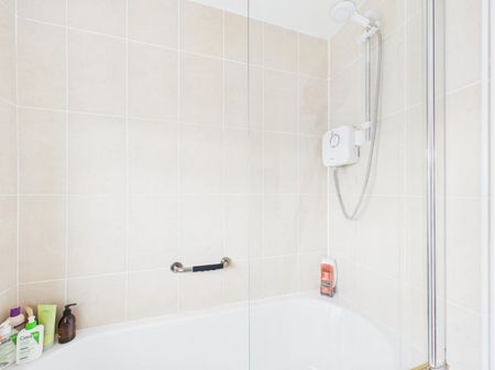 Firs Close, Hazlemere, High Wycombe,HP15 - Photo 5