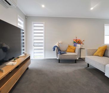 Modern Three-bedroom Home - Photo 6