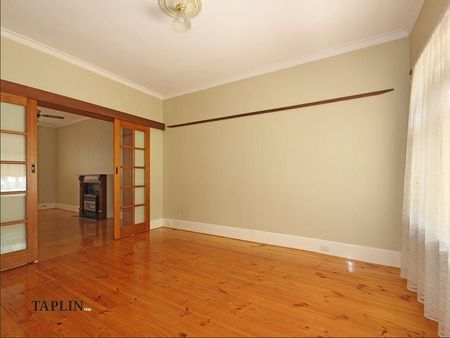 17 Errington Street, Plympton - Photo 2