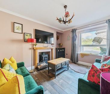 6 bedroom detached house to rent - Photo 2