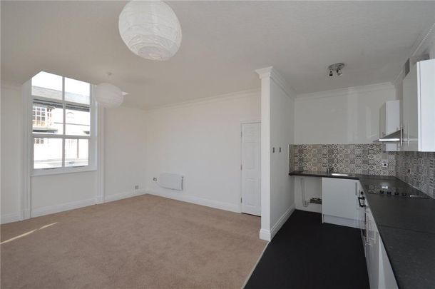1 bedroom property to rent - Photo 1