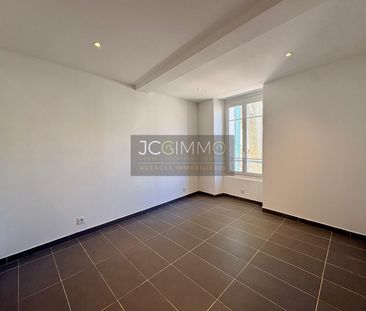 Location Appartement 2 pièces 37m² CUERS 83390 - Photo 6