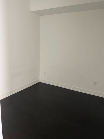 For Lease - 85 Wood Street Unit# 3910, Toronto, Ontario - Photo 2