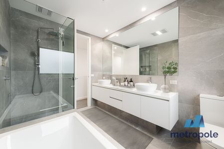 93A Parkmore Road, BENTLEIGH EAST, VIC - Photo 5