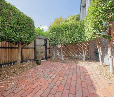 2/8 William Street, South Yarra VIC 3141 - Photo 5