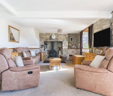 Cross Street, Helston, Cornwall, TR13 - Photo 1