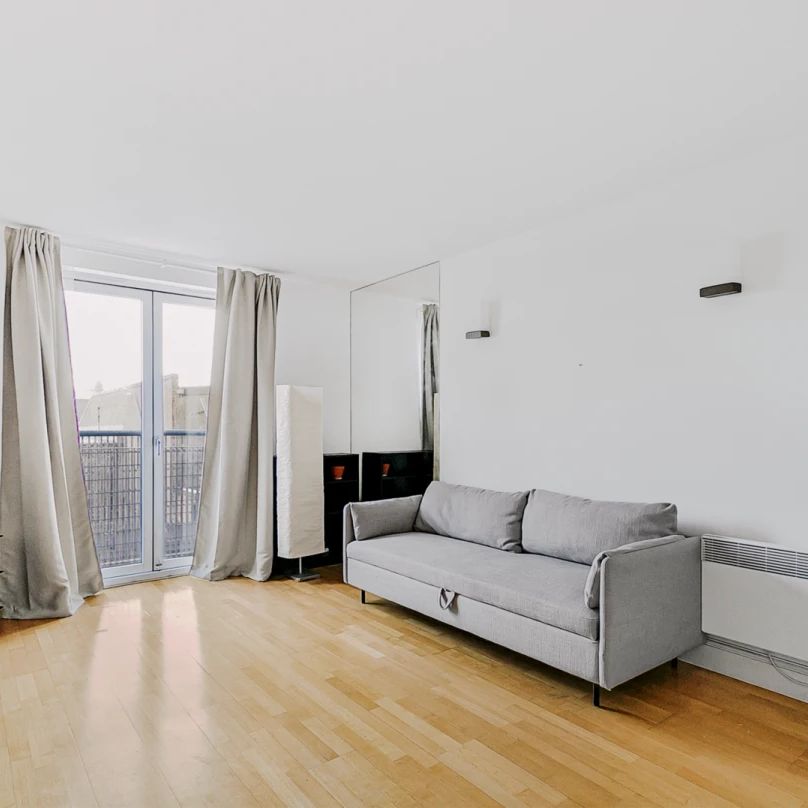 2 Bedroom 1 Bathroom - Photo 1