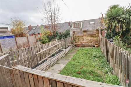 3 bedroom terraced house to rent - Photo 3