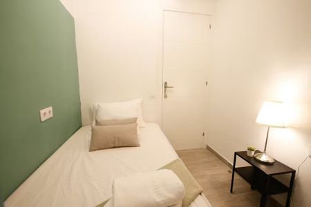 Gran Via de les Corts Catalanes, Barcelona, Catalonia 08013 - Photo 5