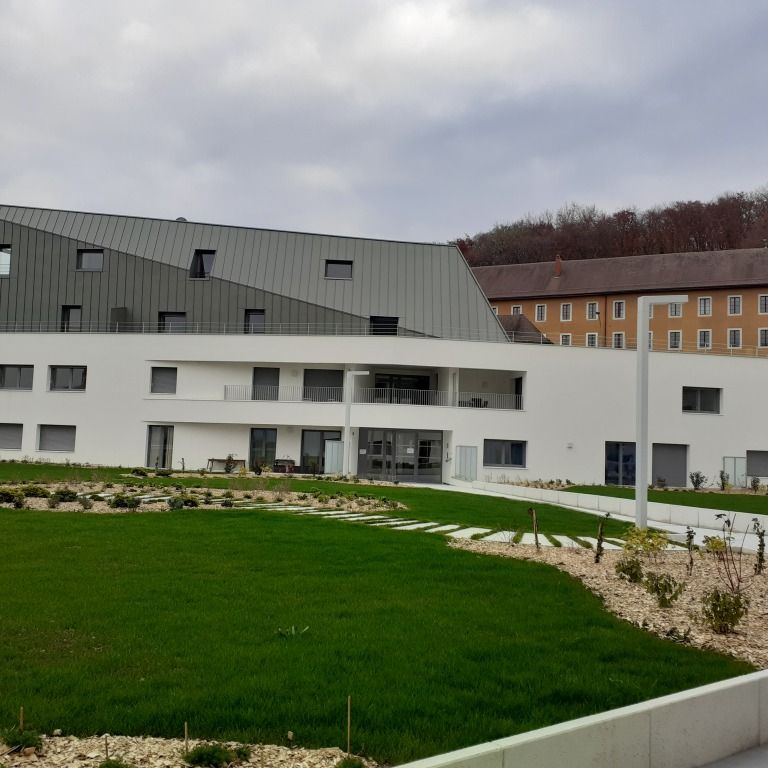 Location Appartement 3 pièces 69m² ANNECY 74000 - Photo 1