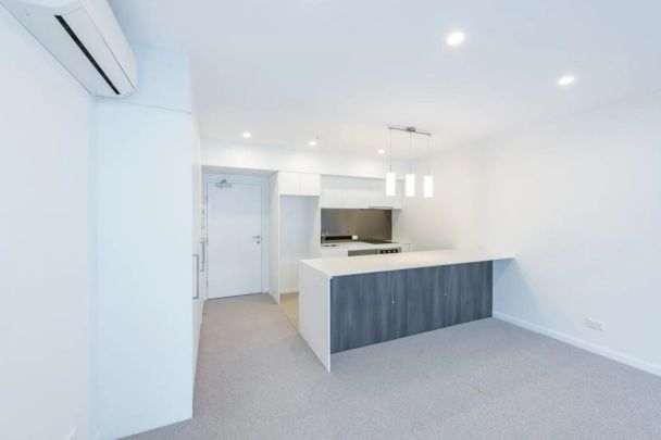 Modern One-Bedroom Apartment in the Heart of Coorparoo - Photo 1