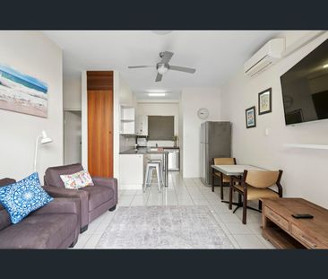 2/29 Ocean Parade, Coffs Harbour, NSW 2450 - Photo 3