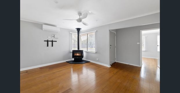 A renovated gem and family home in great location! - Photo 1