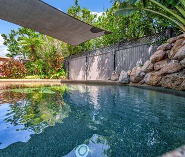 Luxurious Lifestyle Living | SHED & SWIMMING POOL - Photo 4