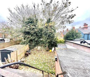 3 bedroom maisonette to rent - Photo 4