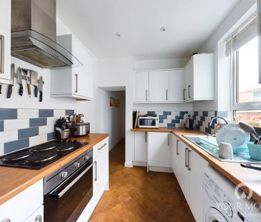 1 bedroom in a house share to rent - Photo 2