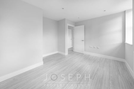 3 bedroom apartment to rent - Photo 5