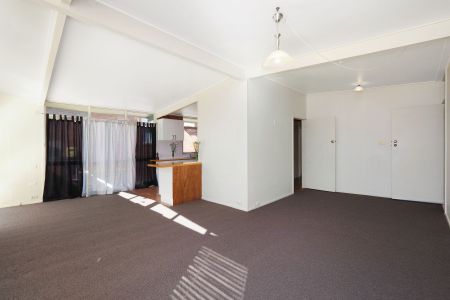 33 Boundary Road, 2121, North Epping Nsw - Photo 3